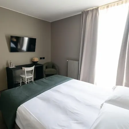 Albergo Canzo 호텔 Canzo